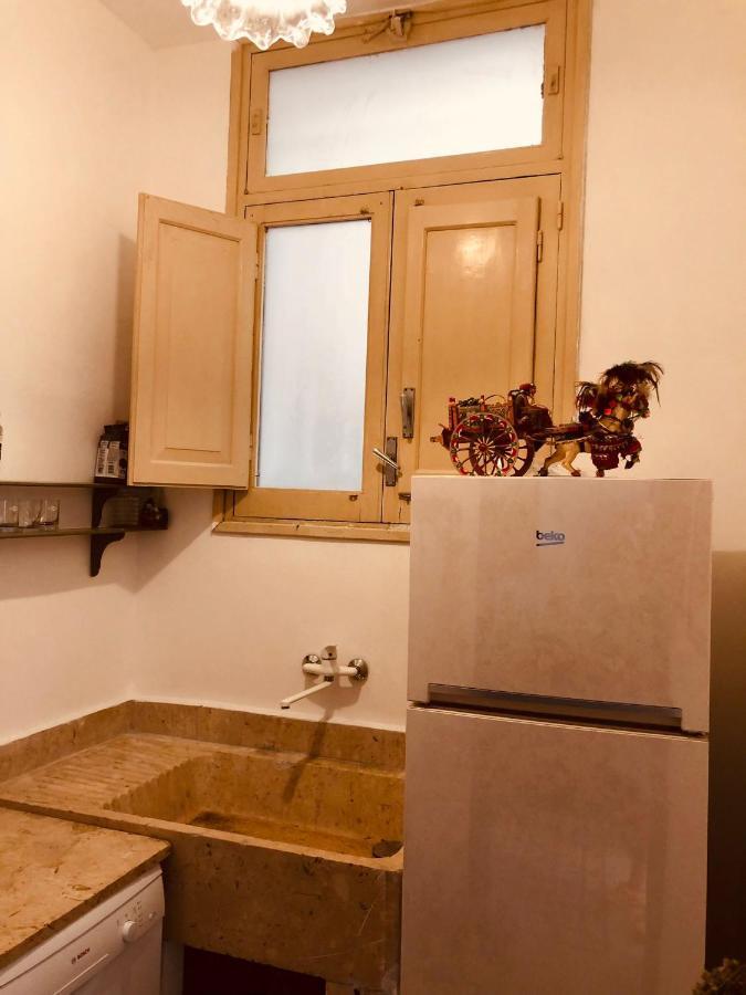Donna Jona Apartment ตราปานี ภายนอก รูปภาพ